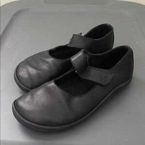 Vivobarefoot Wyn School school Shoes